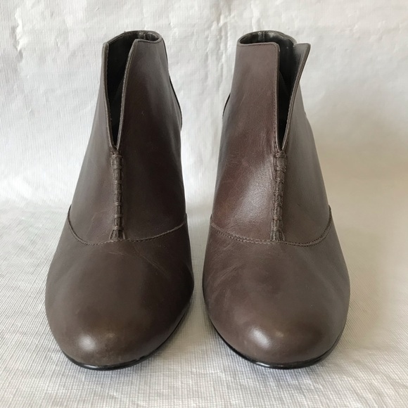 Loft Leather Heeled Ankle Booties - Picture 2 of 12